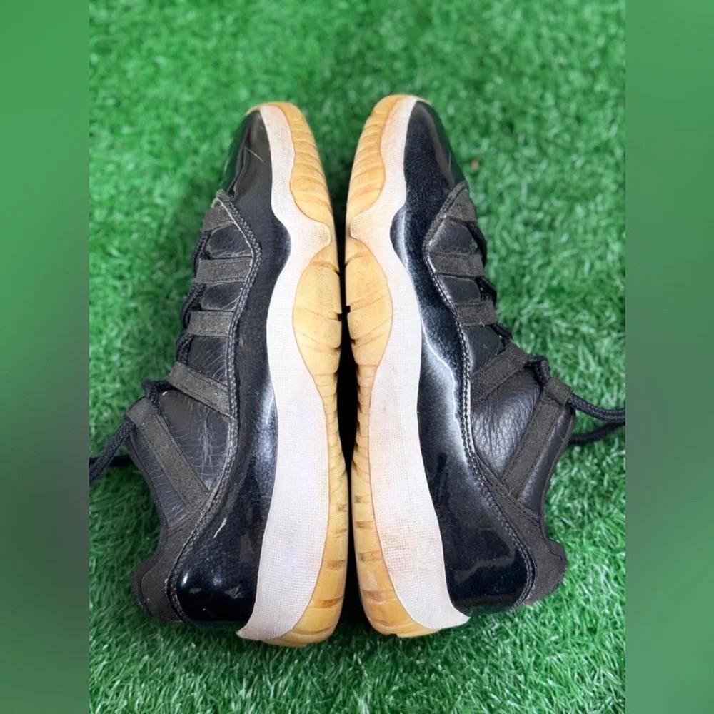 Jordan 11 Retro Low 72-10 Size‎ 8.5